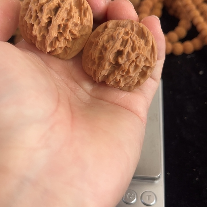 文玩核桃把件37左右微瑕天地，编号022