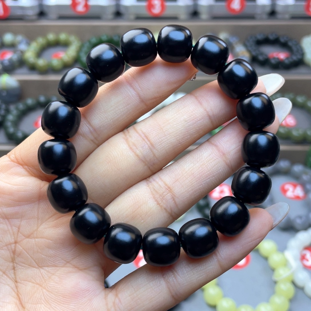 和田玉手串未镶嵌