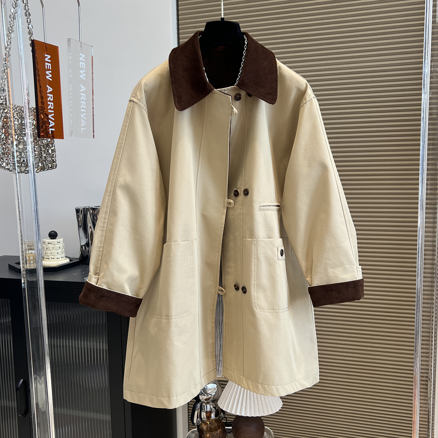 【300胖妹妹】灯芯绒翻领拼接polo领风衣2025早秋新品宽松百搭外套