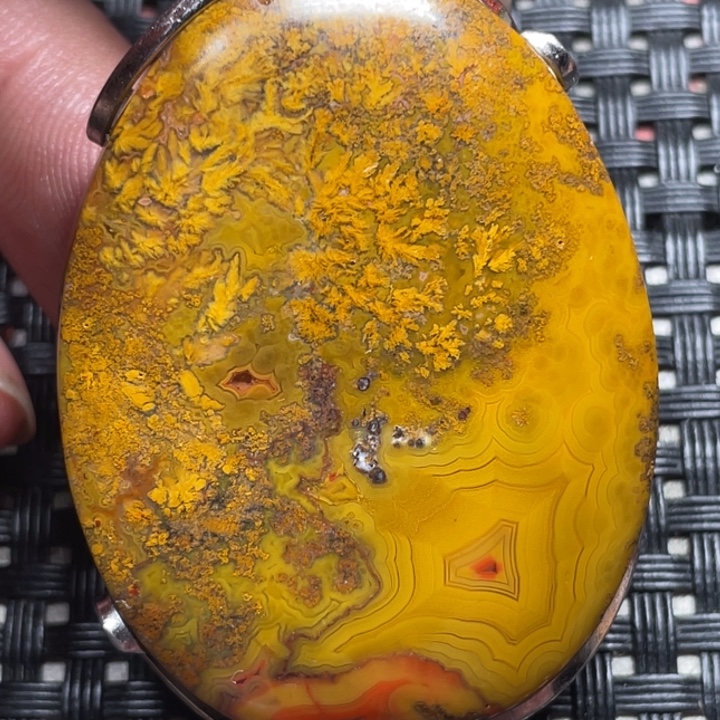 狼***子玛瑙/玉髓未镶嵌颈饰