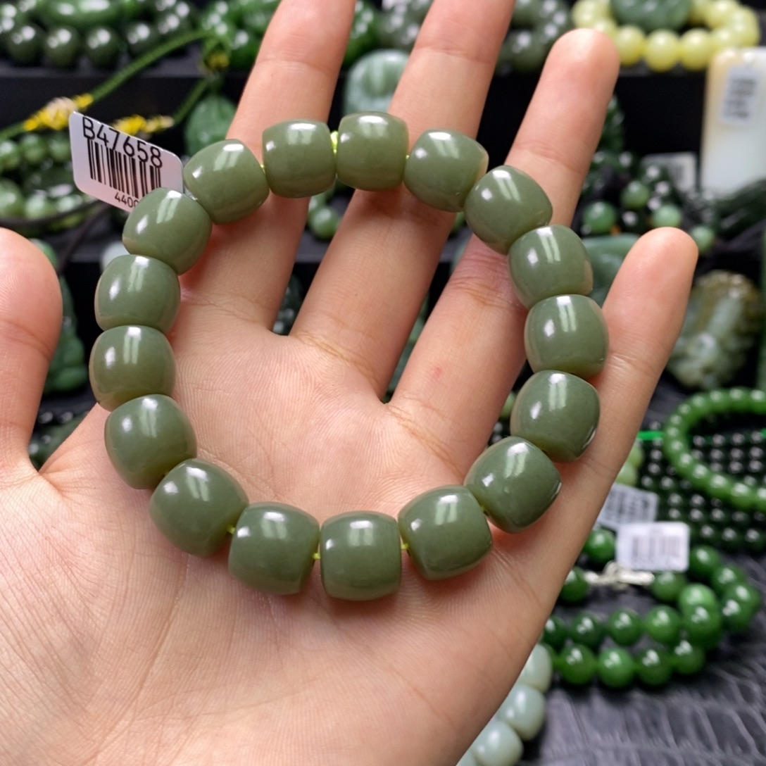 和田玉未镶嵌珠宝奇石