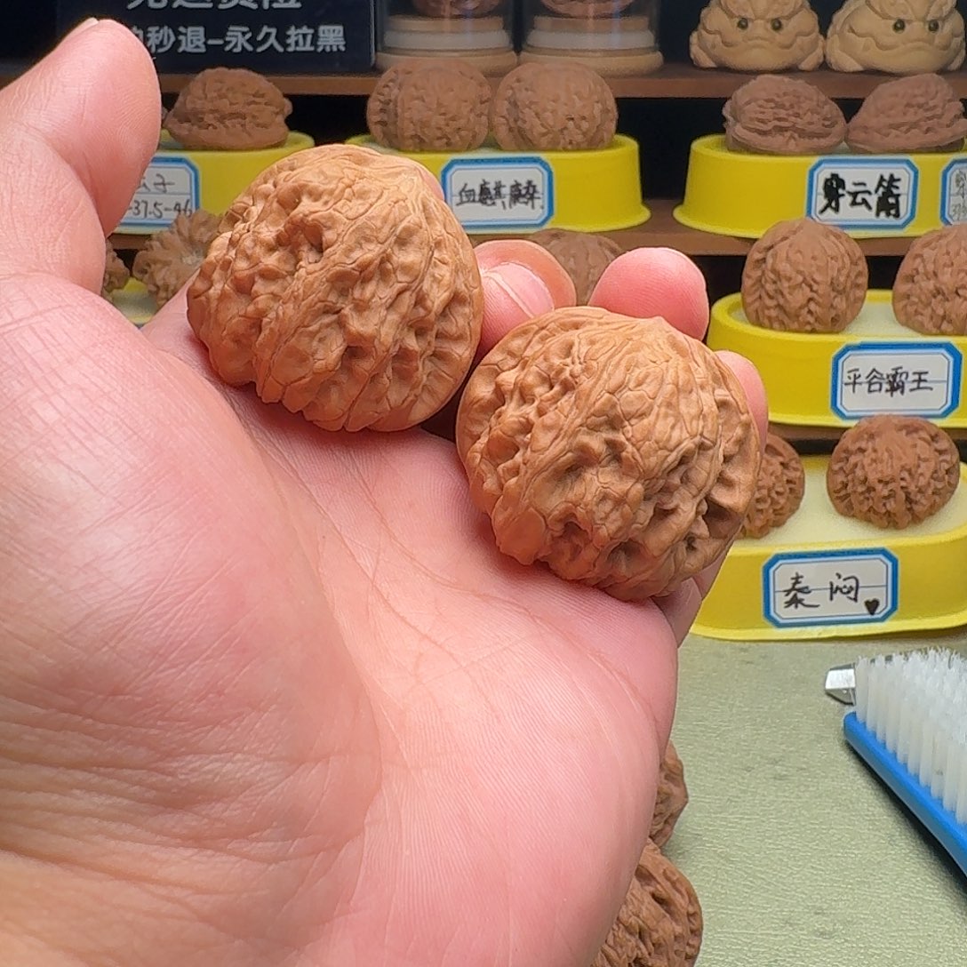 蔗***-把件文玩核桃平谷凹底41全品
