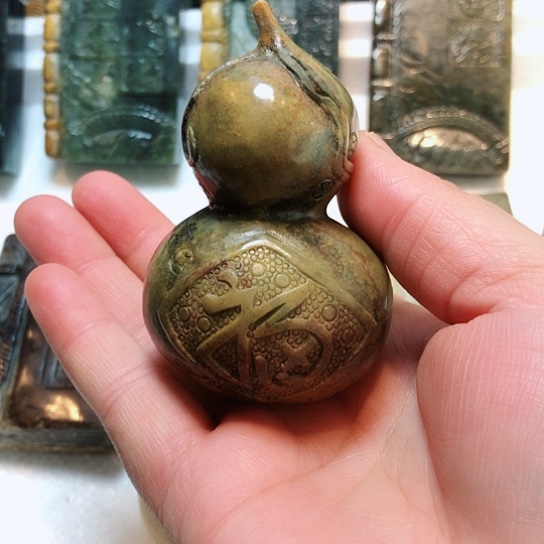 岫岩河磨玉（透闪石质玉）把件未镶嵌