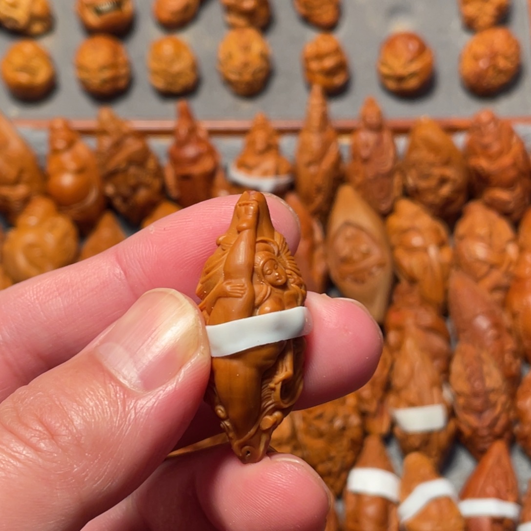 北***狼手串/手链橄榄核一字马美女