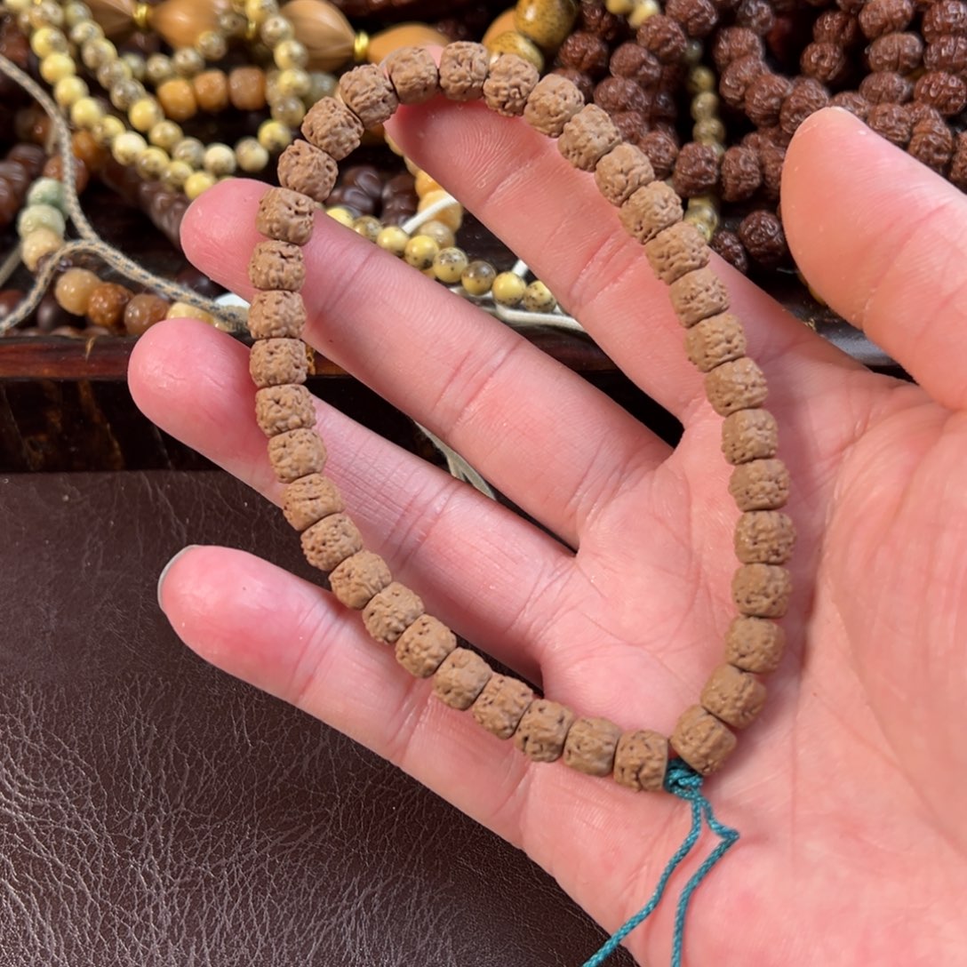 星月菩提吊坠切佛手手持