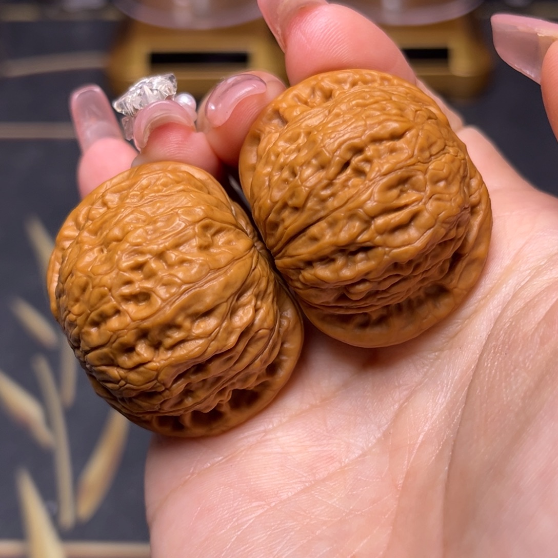 ****Q文玩核桃吊坠铁锤