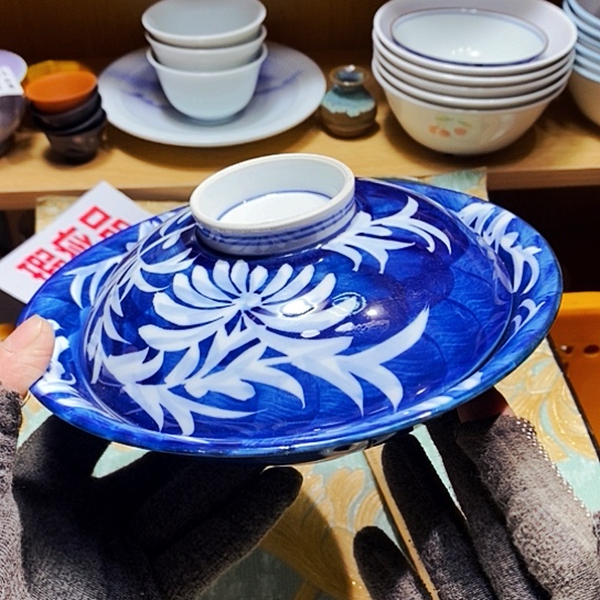 瓷片新年快乐。万事如意