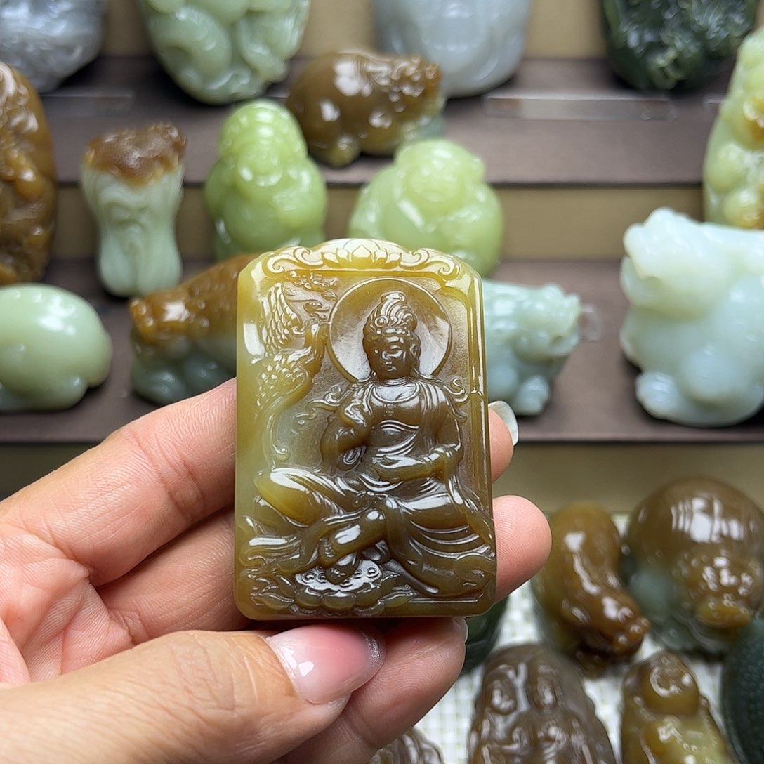 和田玉未镶嵌挂件