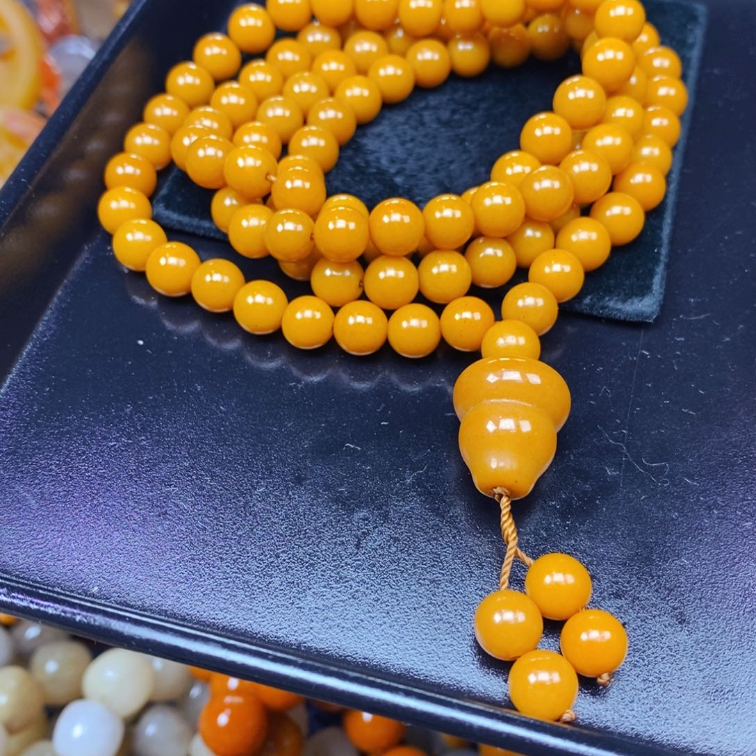 石英质玉（黄龙玉）未镶嵌颈饰8cm