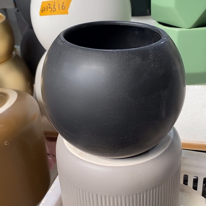 摆件陶盆有孔 微瑕介意勿拍