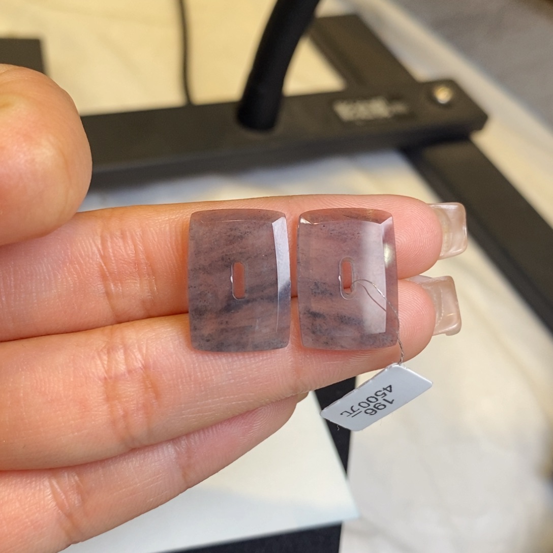 翡翠耳饰未镶嵌裸石方糖