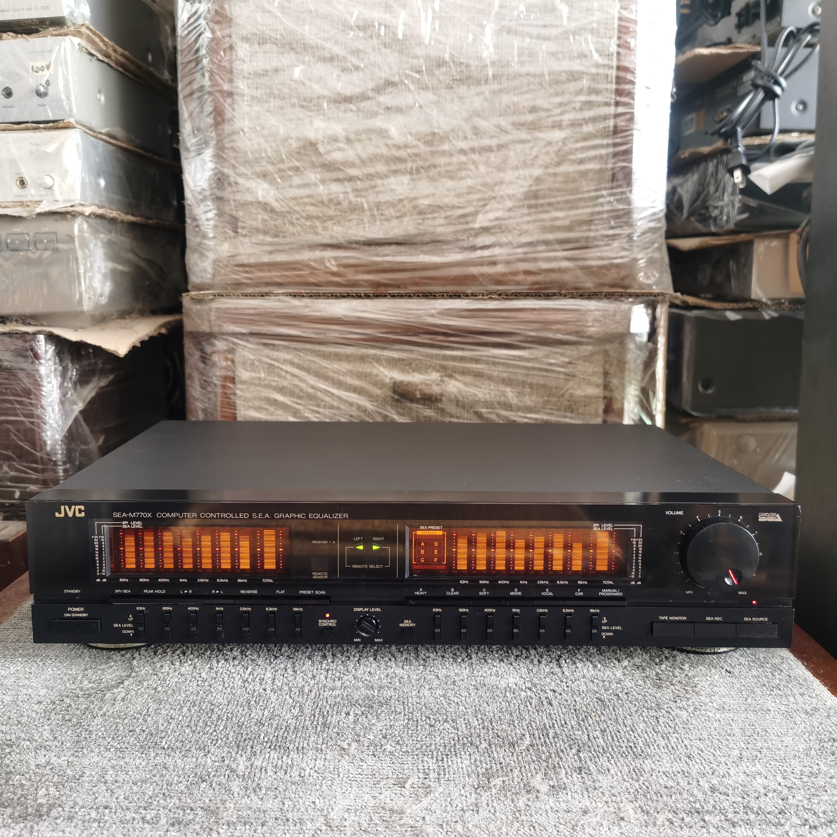 星牌JVC均衡器770，使用220伏，不包邮，不支持七天无理由退换