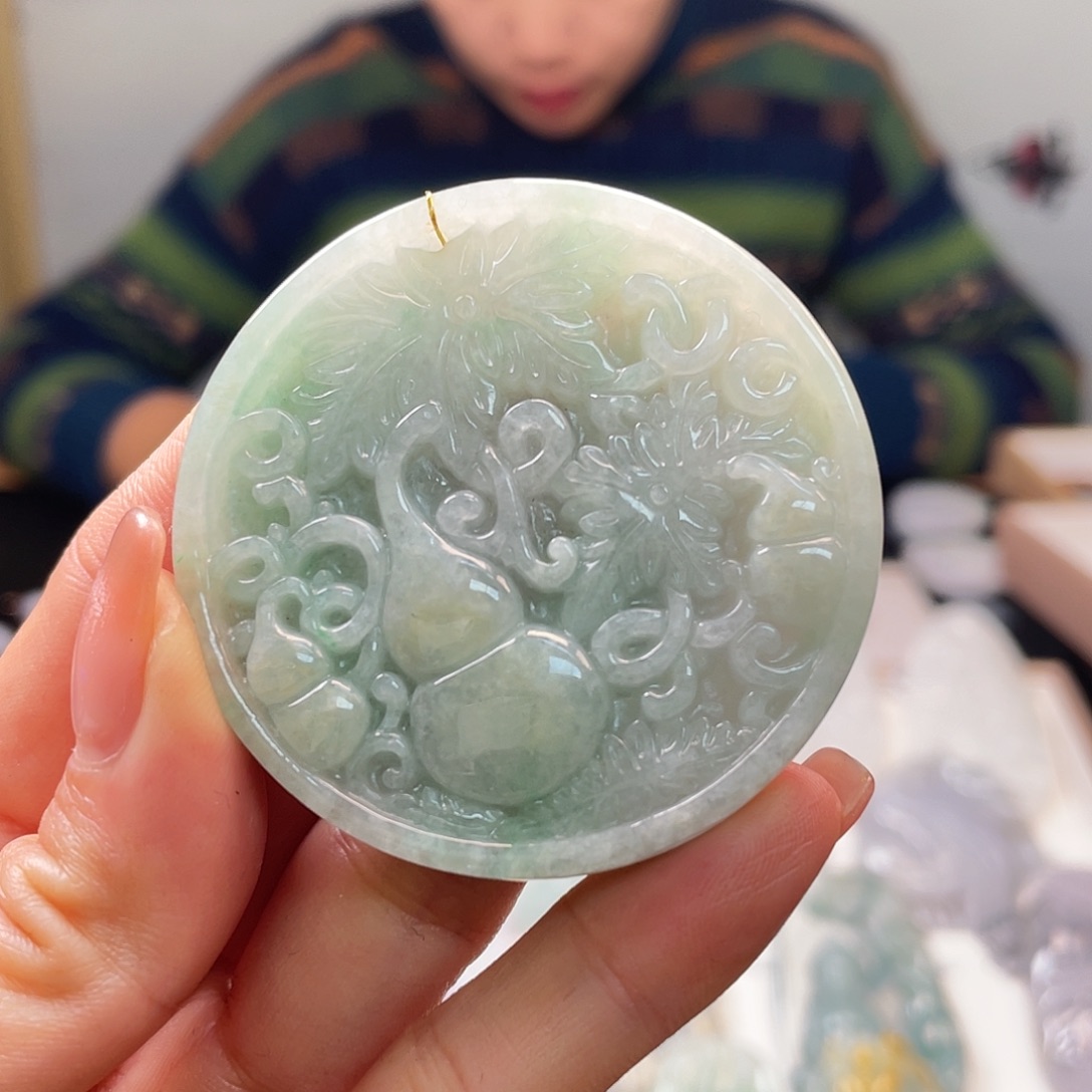 翡翠吊坠(不含链)未镶嵌