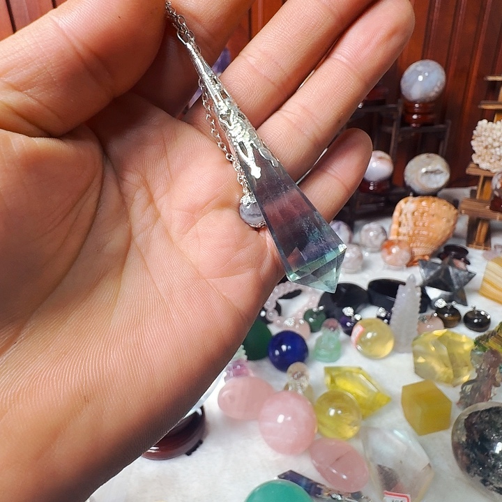 石材七彩莹宝灵摆