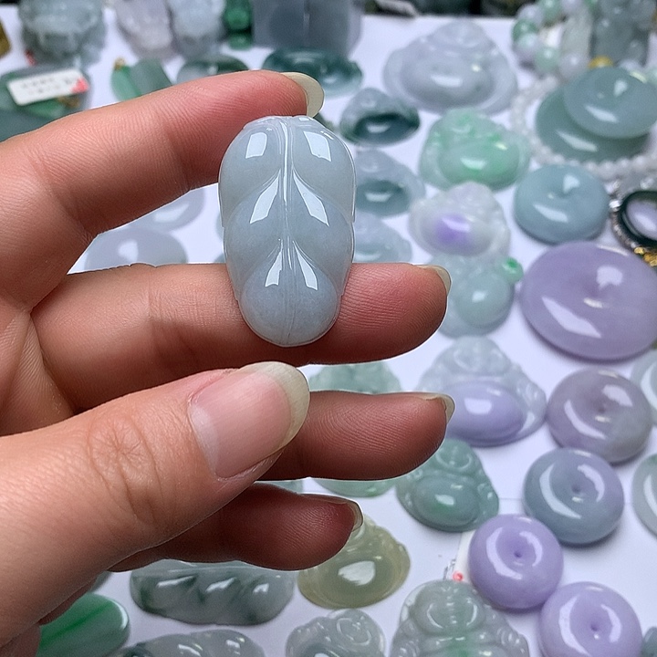 翡翠未镶嵌颈饰天然翡翠