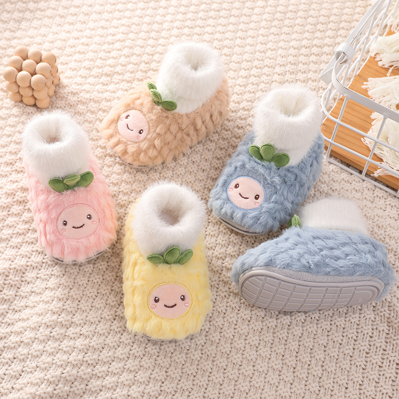 婴幼儿秋冬软底宝宝学步鞋6-12个月加绒男女小月龄宝宝防滑过冬鞋