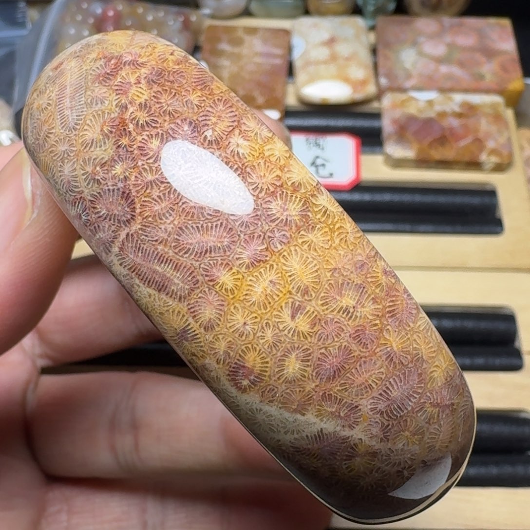 硅化玉纯天然色有机玉石未镶嵌57圈口