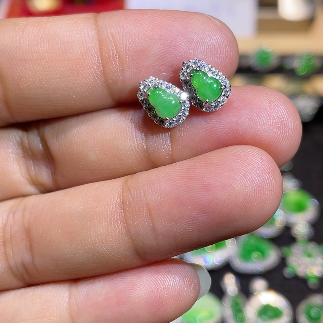 翡翠银S925镶嵌耳钉