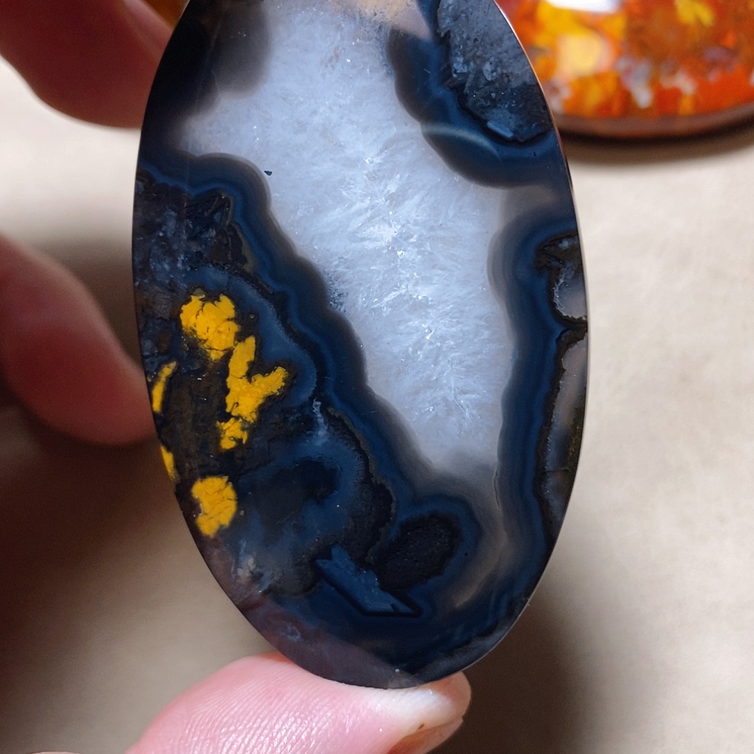 未镶嵌颈饰玛瑙/玉髓路****哥