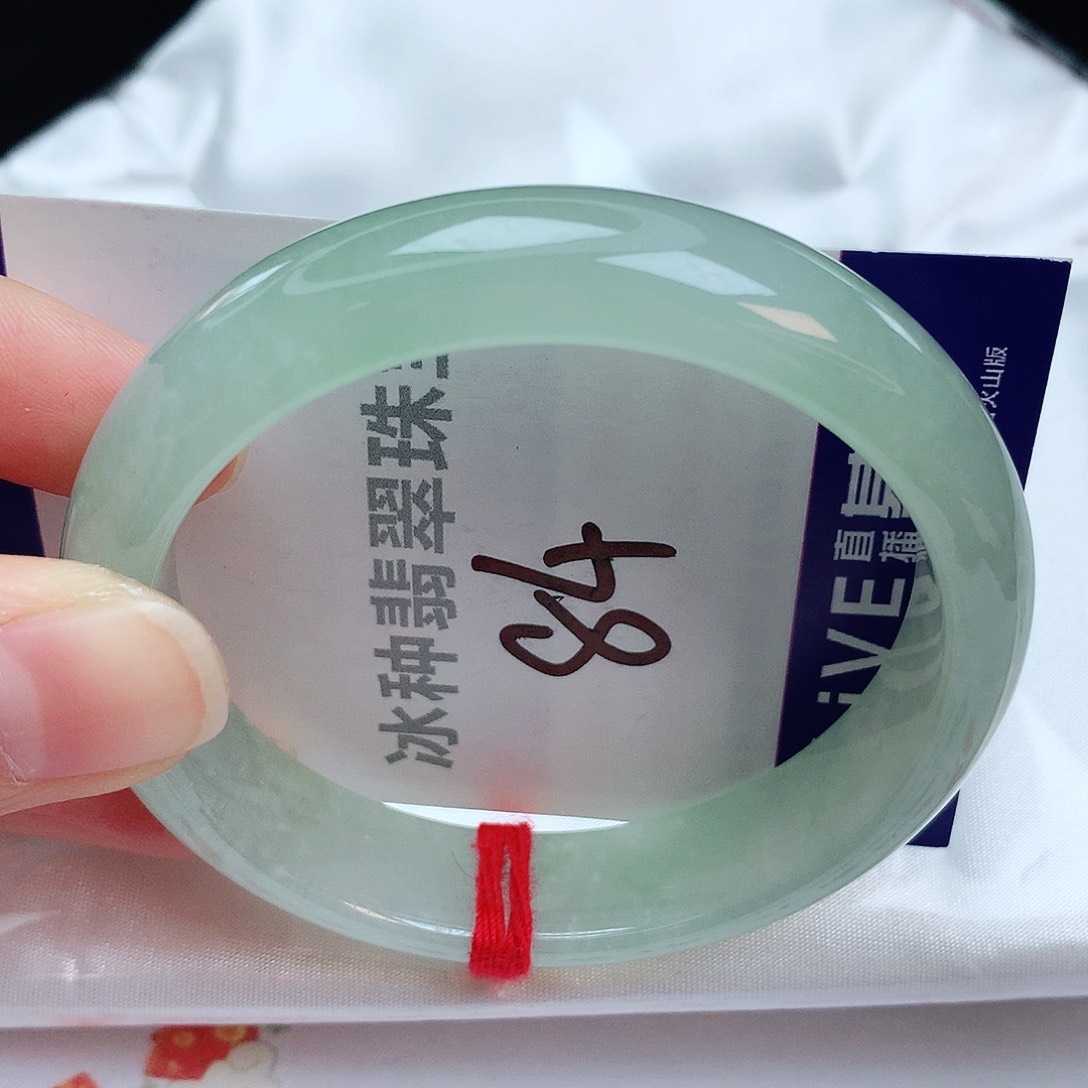 翡翠手镯未镶嵌缅甸天然A货翡翠手镯