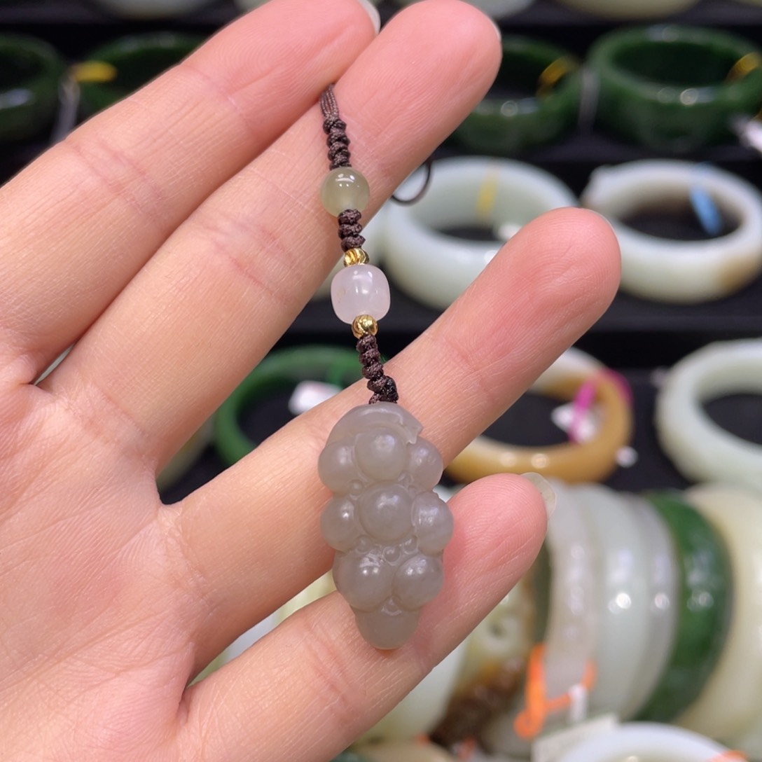 未镶嵌手镯和田玉手机链3