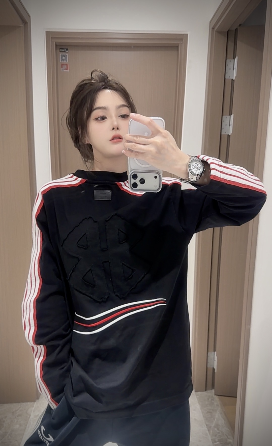 钱老板【五条杠撞色贴布刺绣】3176-男女同款情侣款时尚百搭长袖