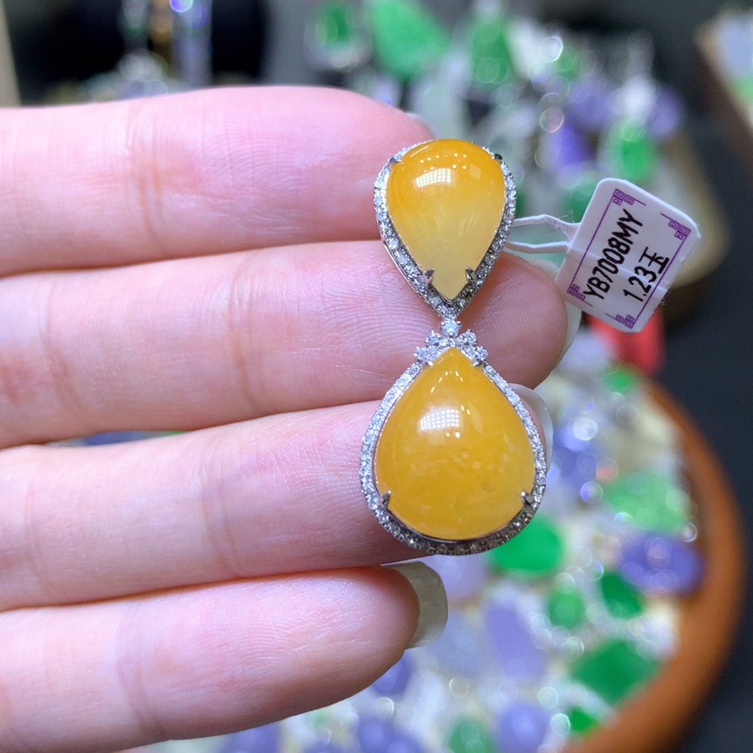 【闪购商品】翡翠颈饰18K金镶嵌翡翠吊坠项链