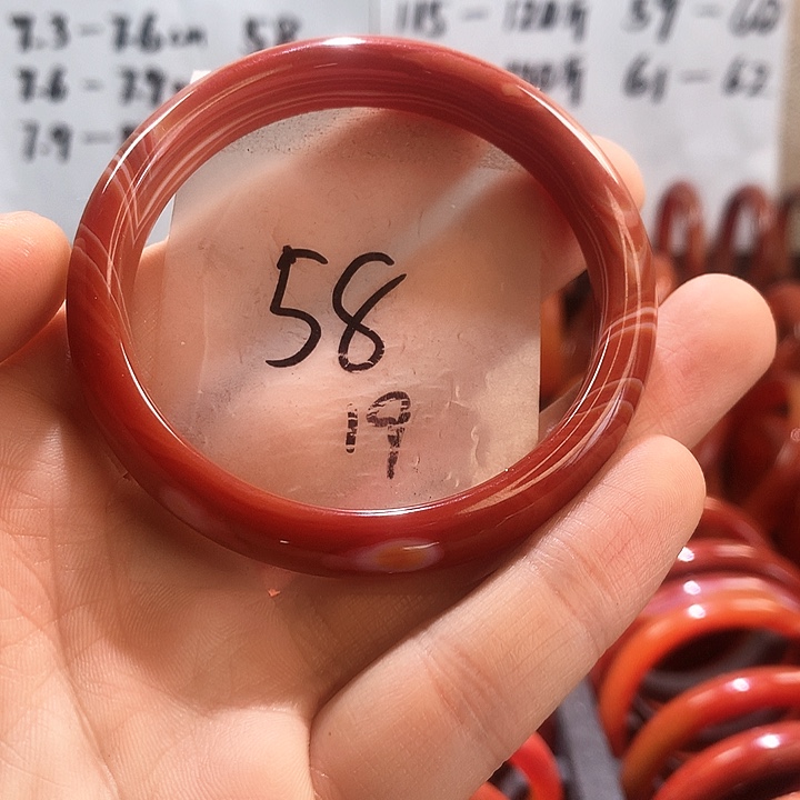 玛瑙/玉髓手镯未镶嵌