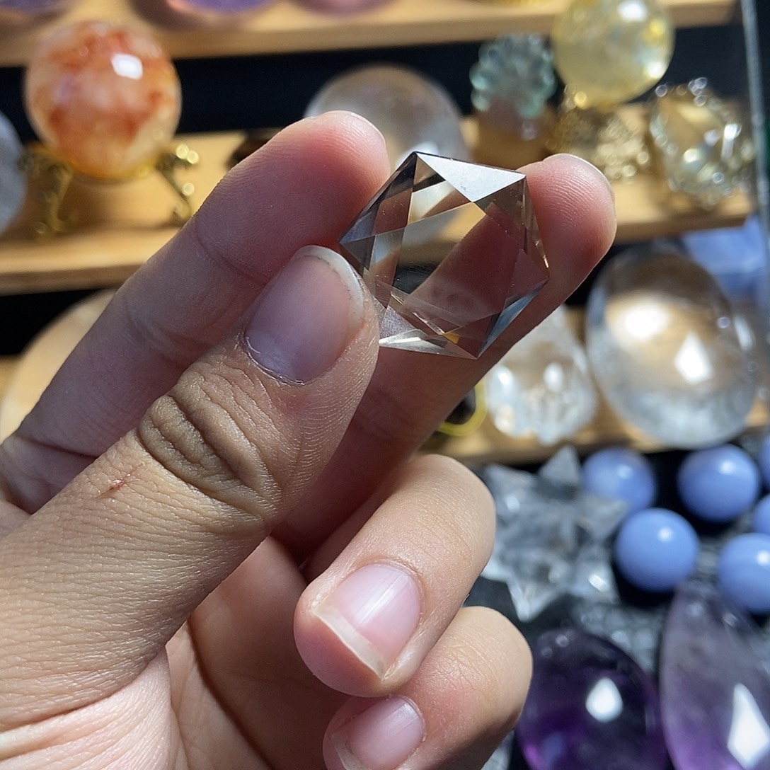 未镶嵌水晶珠宝半成品