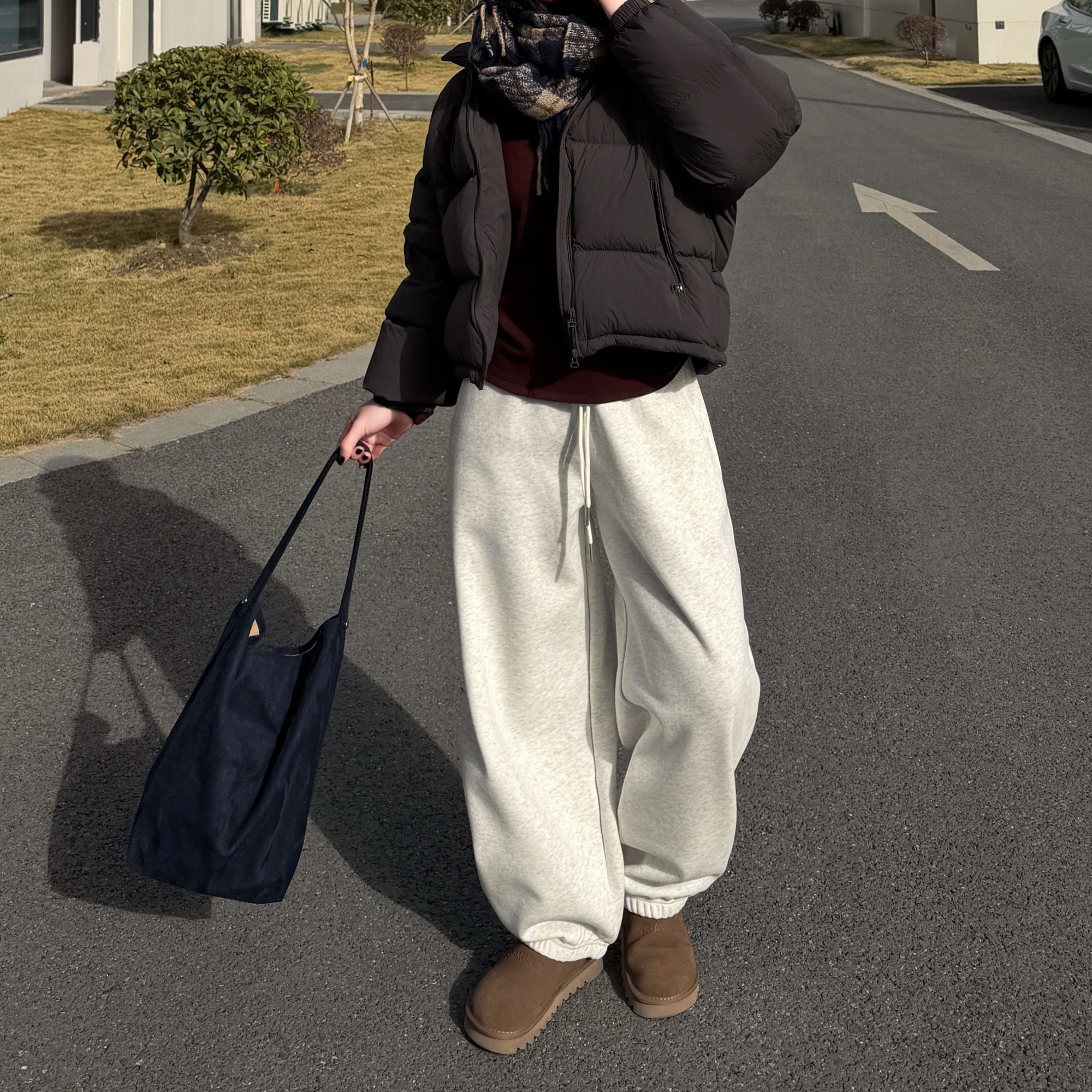 今婷【加绒加厚】【方袋裤】韩版休闲显瘦百搭宽松加绒卫裤-C25401301