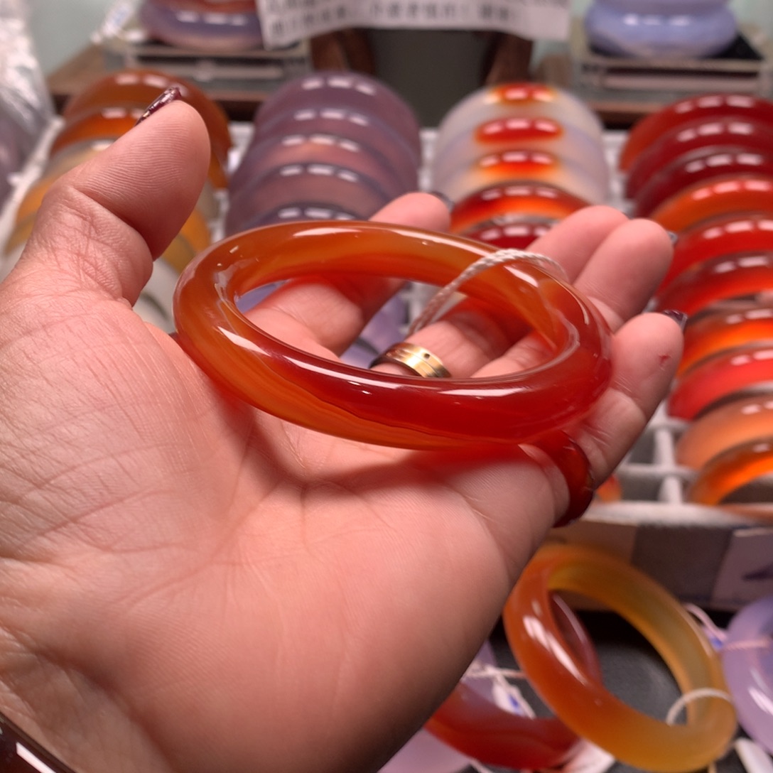 玛瑙/玉髓手镯未镶嵌如***空