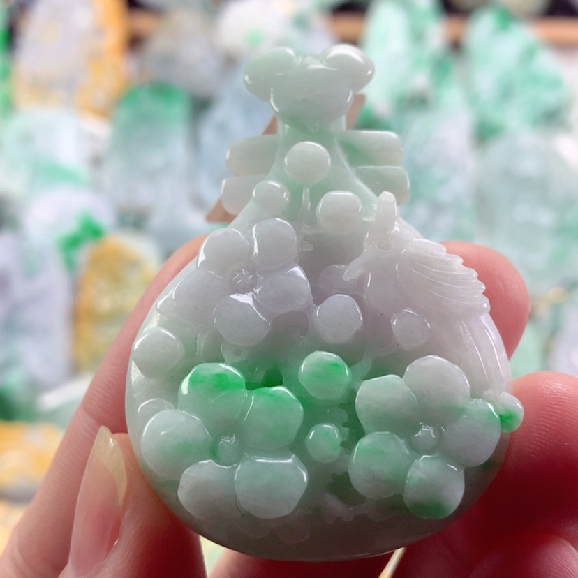 【闪购商品】翡翠吊坠(不含链)未镶嵌