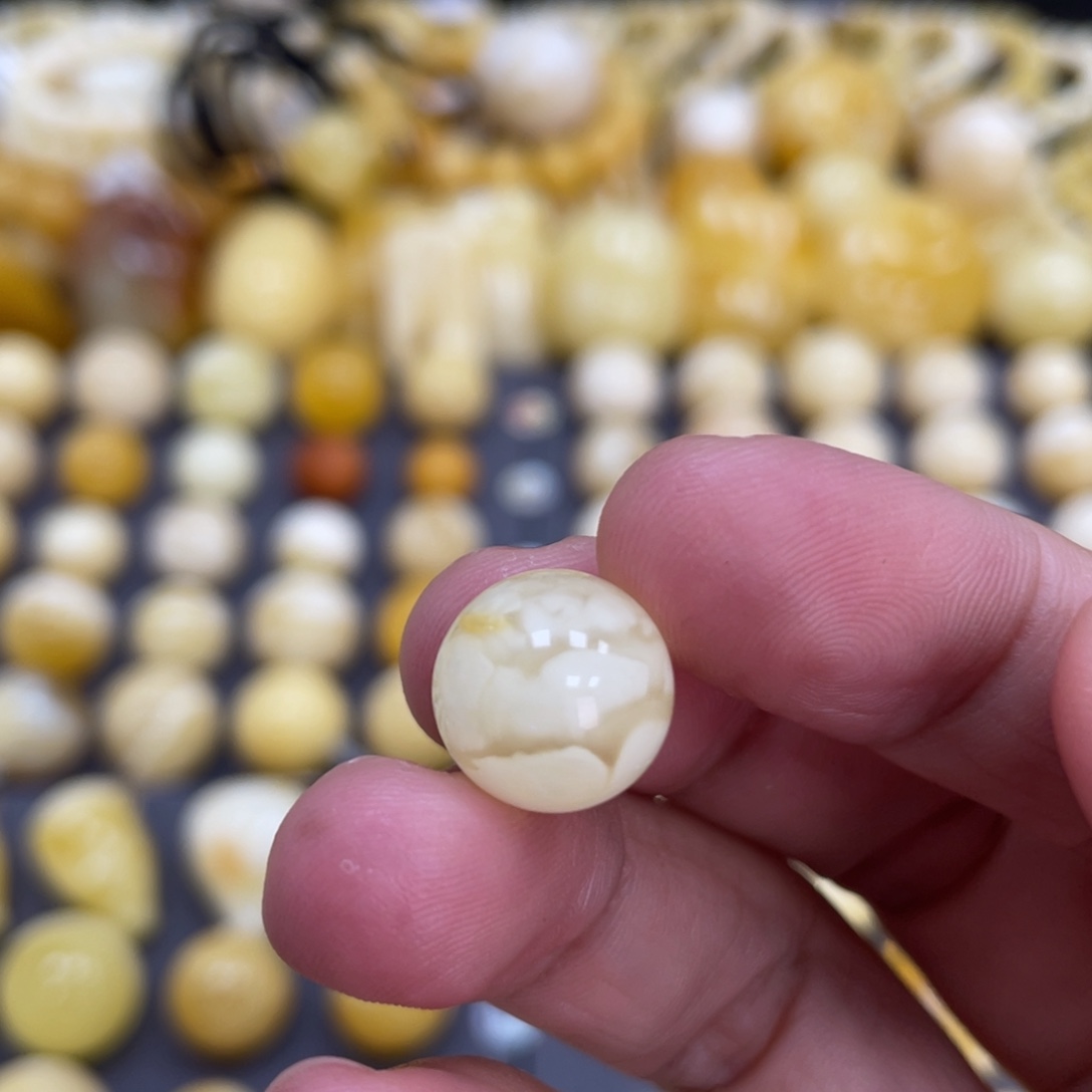 琥珀未镶嵌裸石12.3mm皮色 福利款