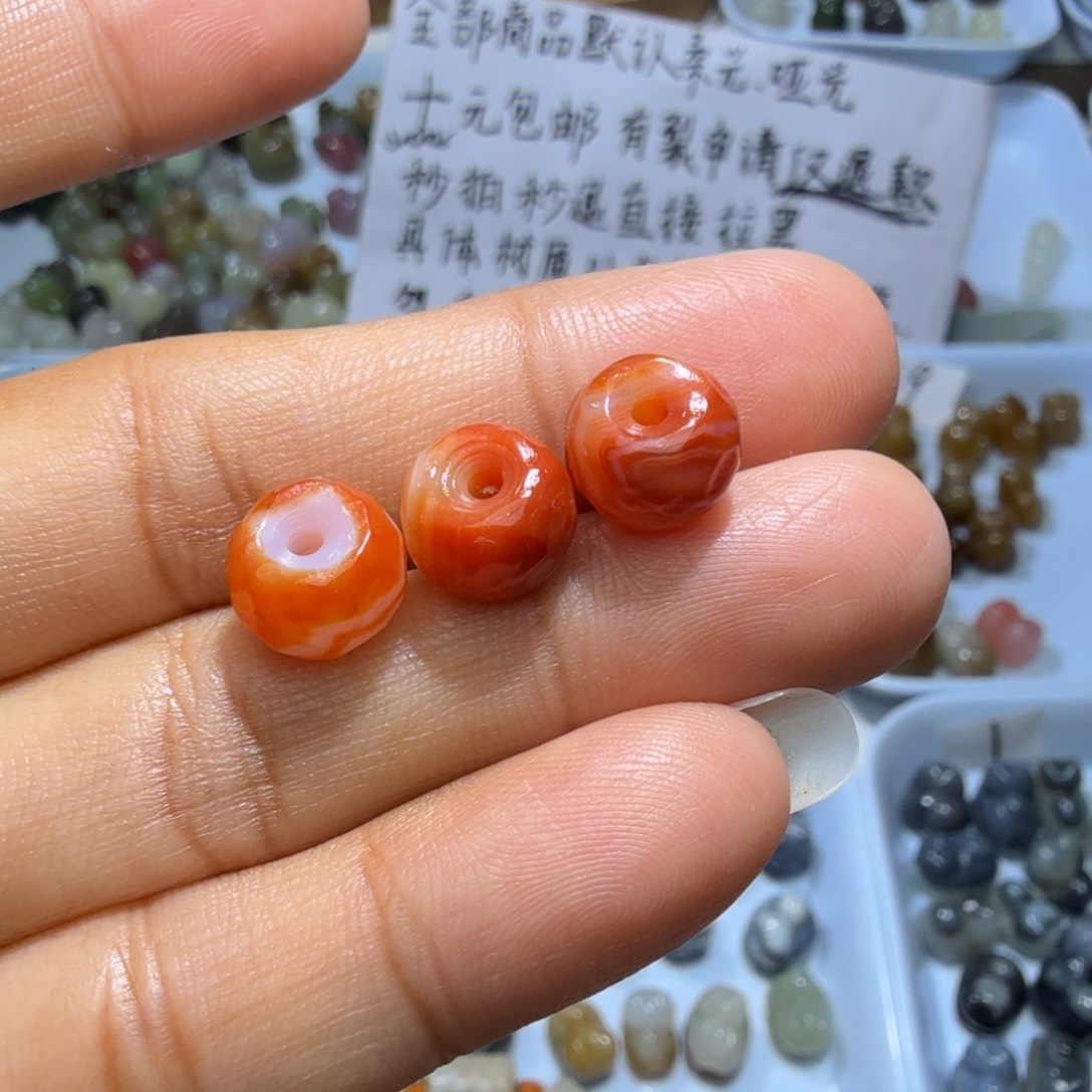 和田玉未镶嵌珠宝奇石