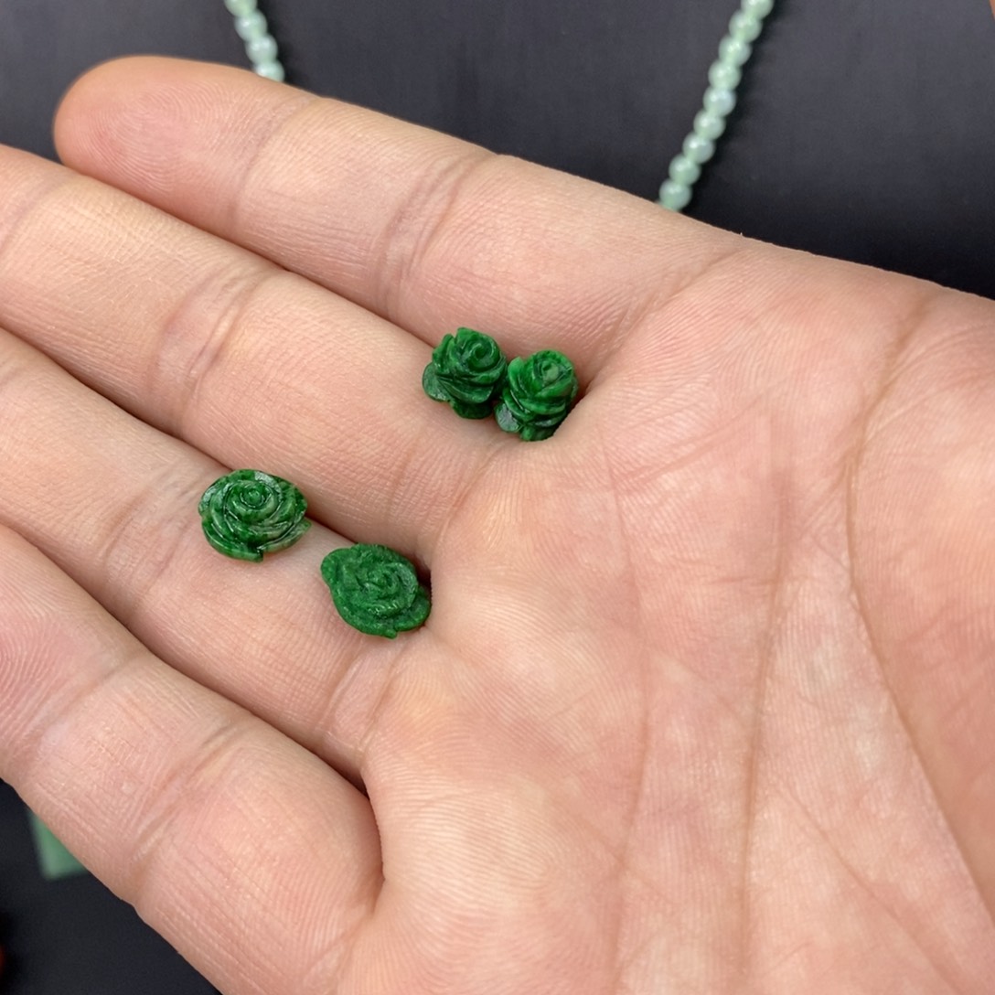 颈饰未镶嵌翡翠吊坠