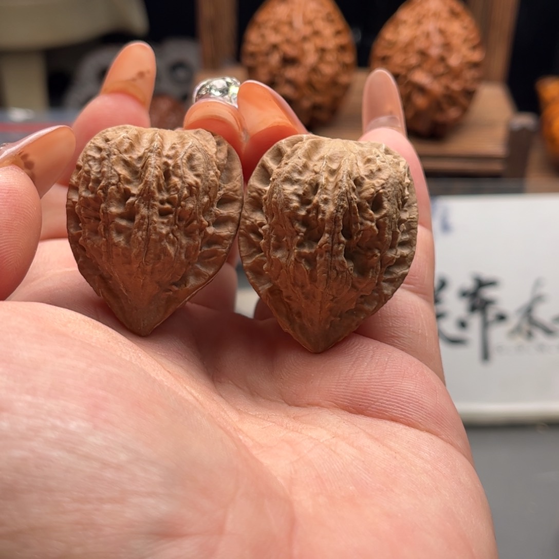 文玩核桃把件关东木子家楸大胖24