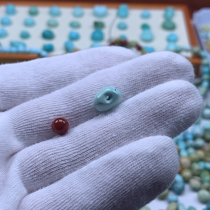 南红玛瑙未镶嵌珠宝奇石