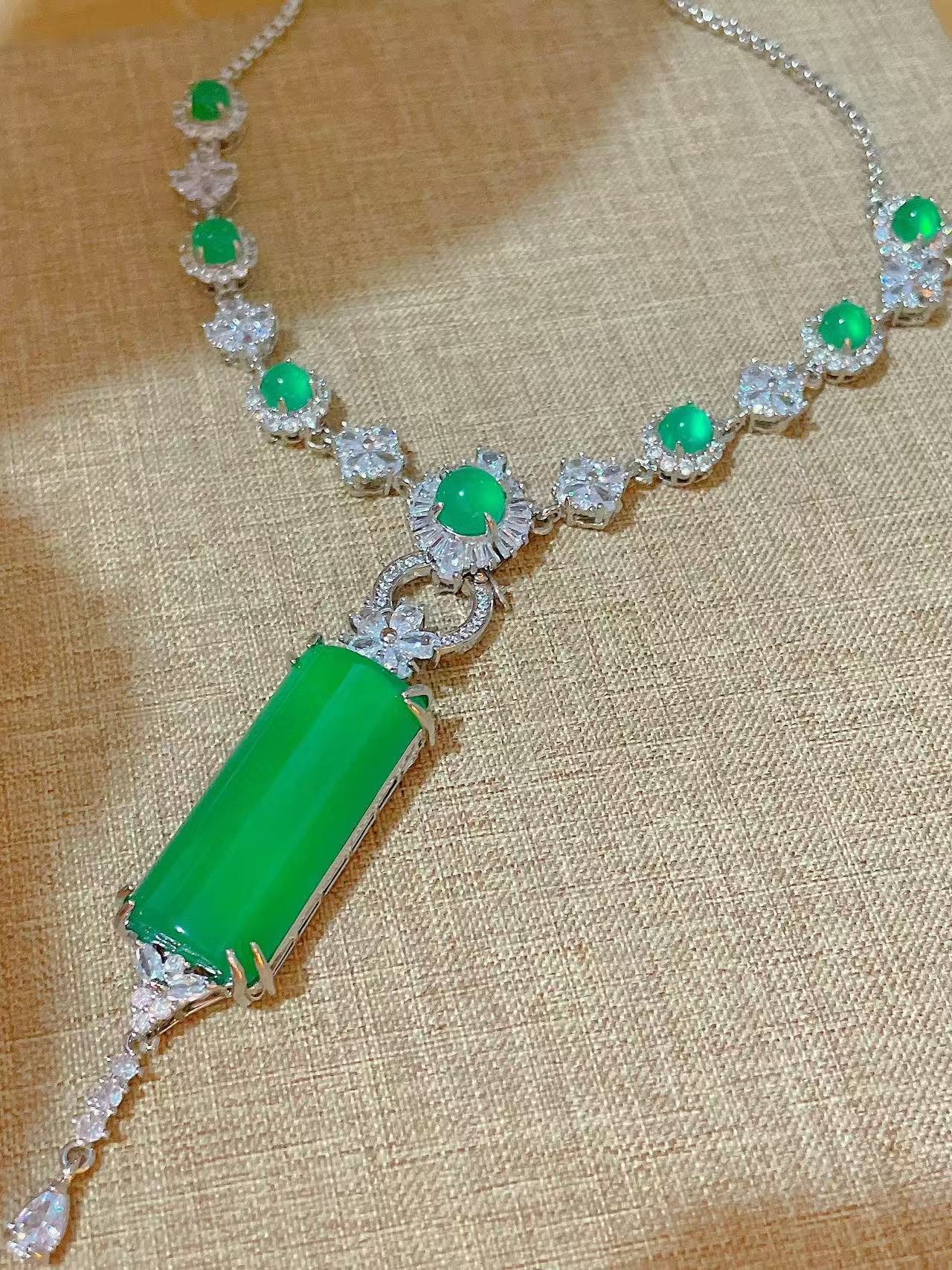 吊坠 璀璨精美Tbbo8-45