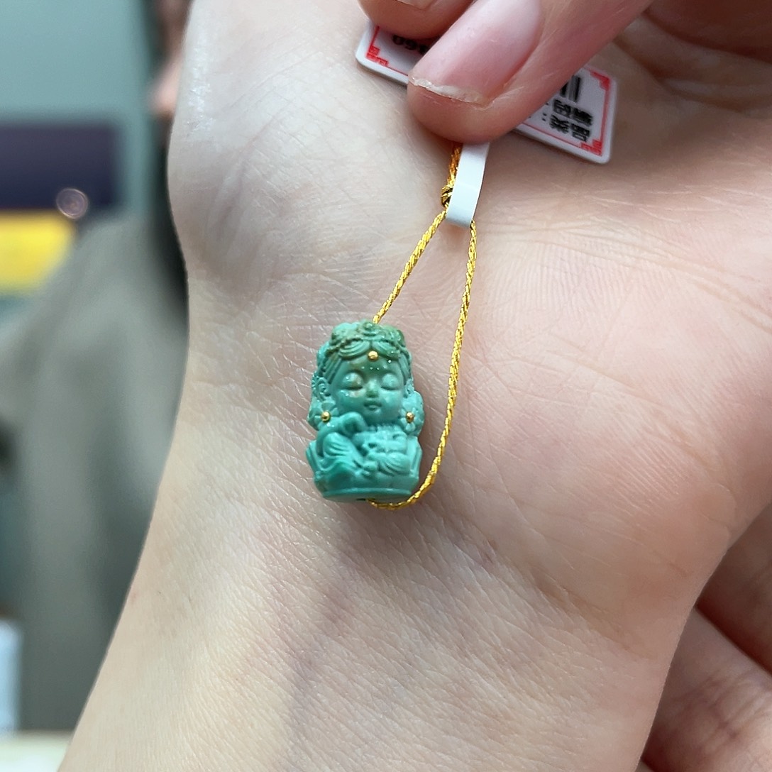 绿松石颈饰未镶嵌