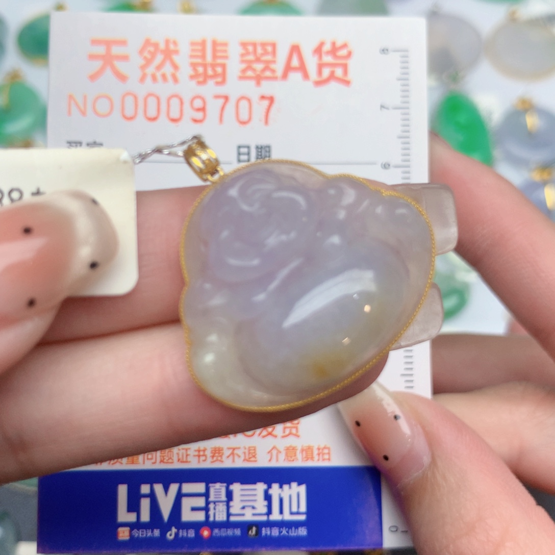 风***儿翡翠18K金镶嵌颈饰佛公