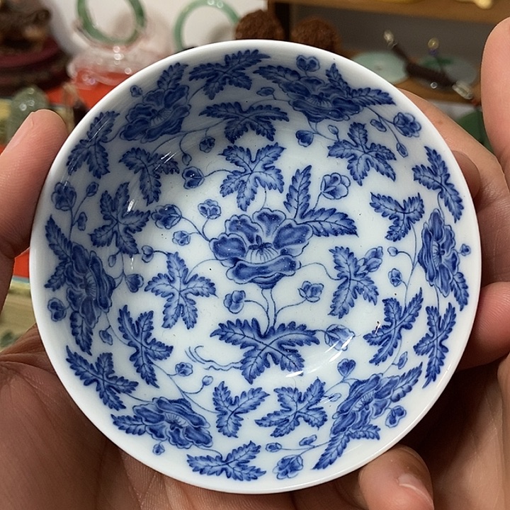 p***t陶摆件青花笔锋浓转淡出一个