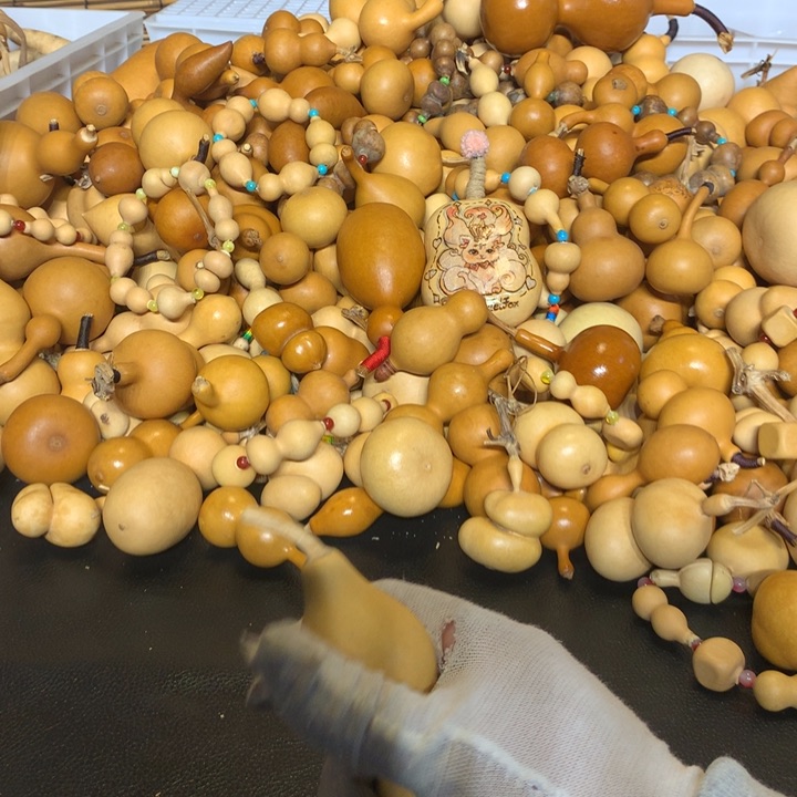 梨等经济林作物中含有多种