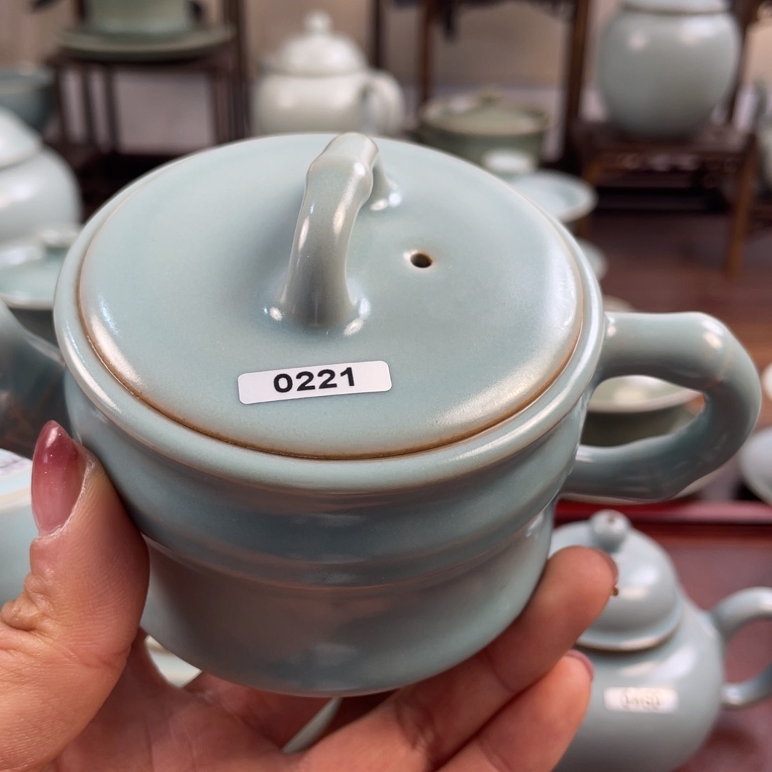 E****4微瑕0221……………………