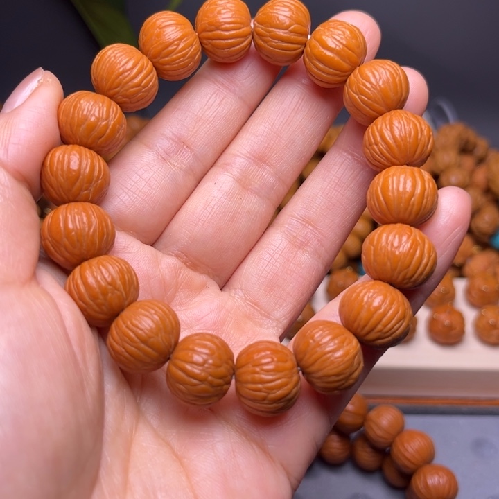 吊坠猴头核桃1.5冠军土豪