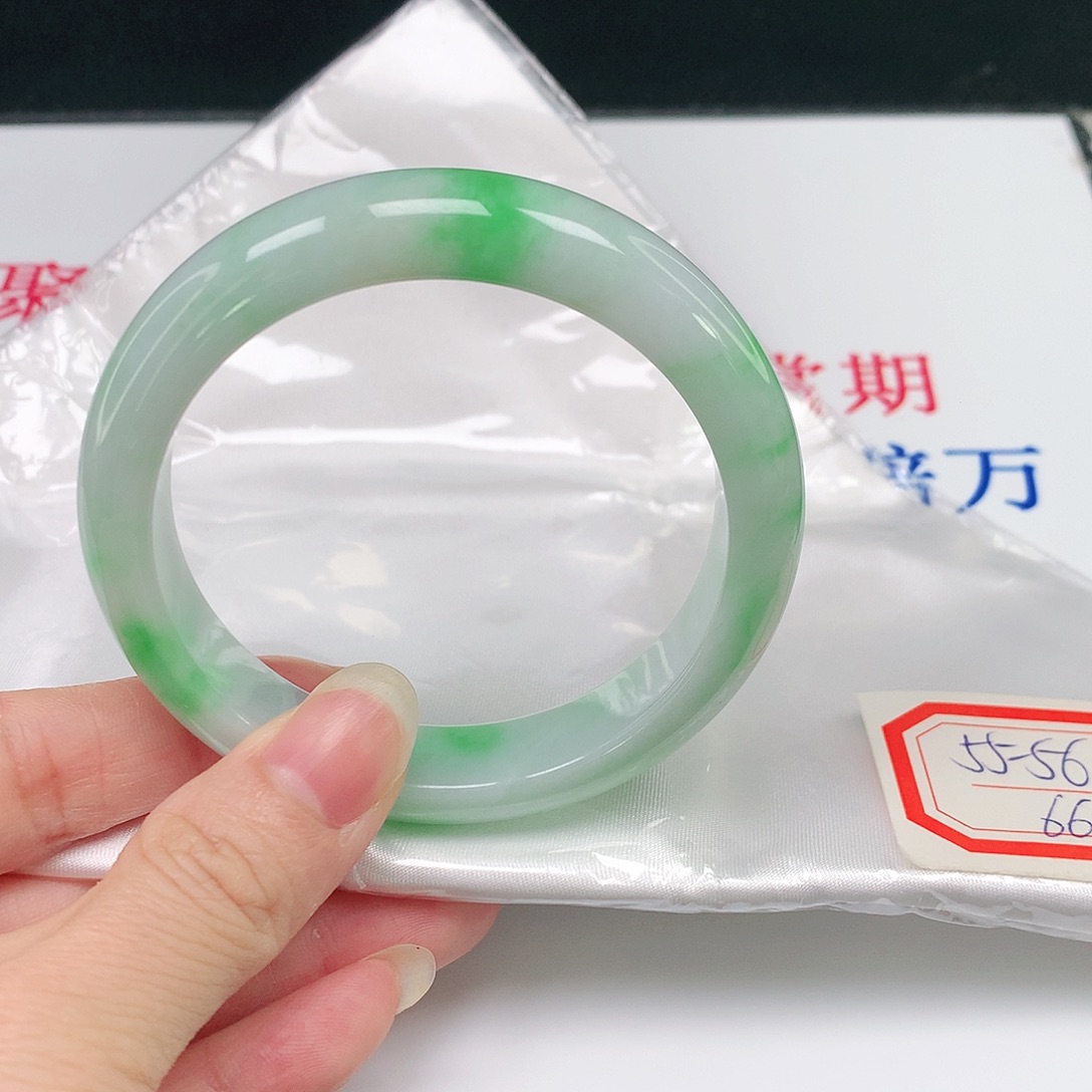 未镶嵌手镯翡翠075