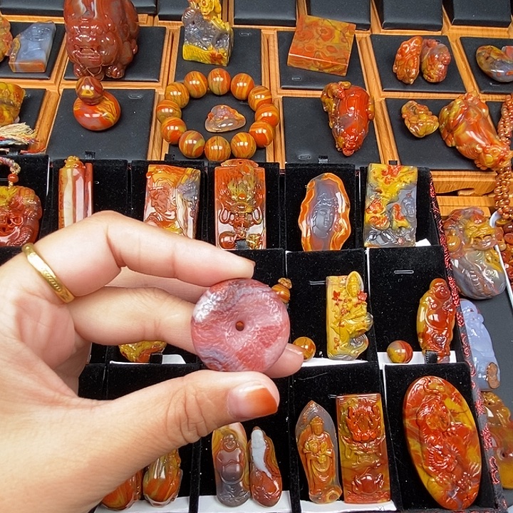 玛瑙/玉髓未镶嵌天然玛瑙战国红