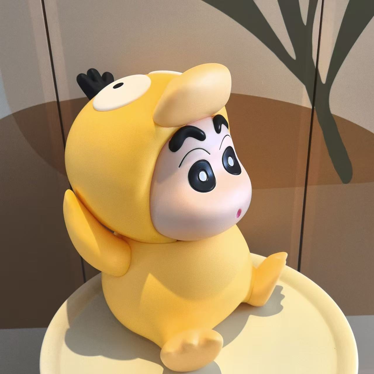 蜡笔小新宝可梦坐姿可达鸭小新大号38cm可达鸭摆件手办模型车载