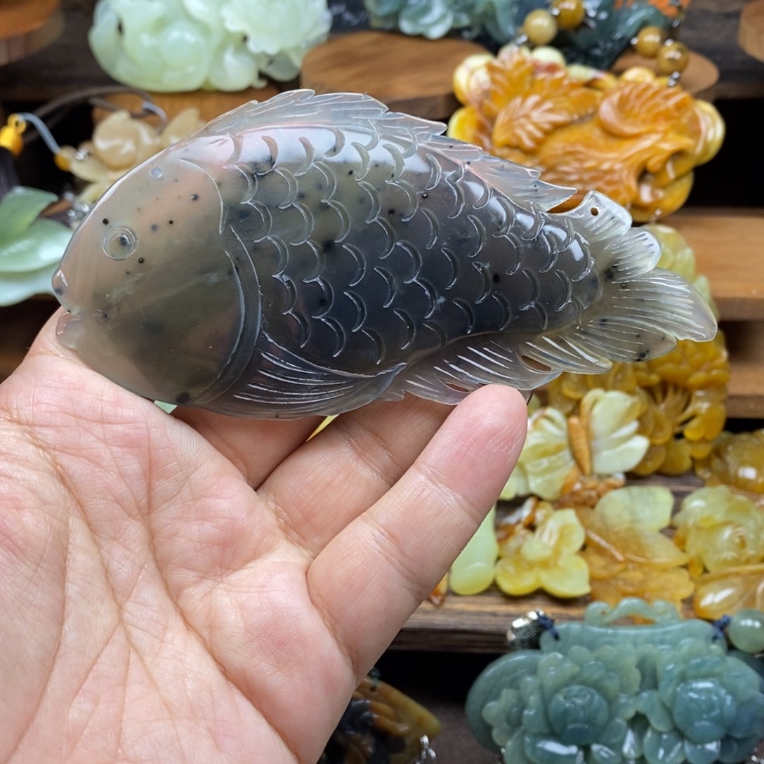 蛇纹石玉未镶嵌吊坠(赠链)微瑕