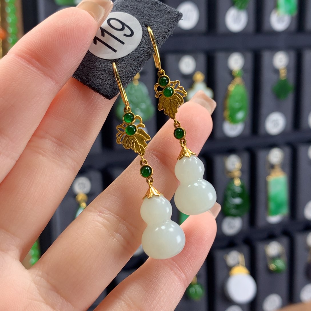 和田玉耳饰18K金镶嵌兰****）