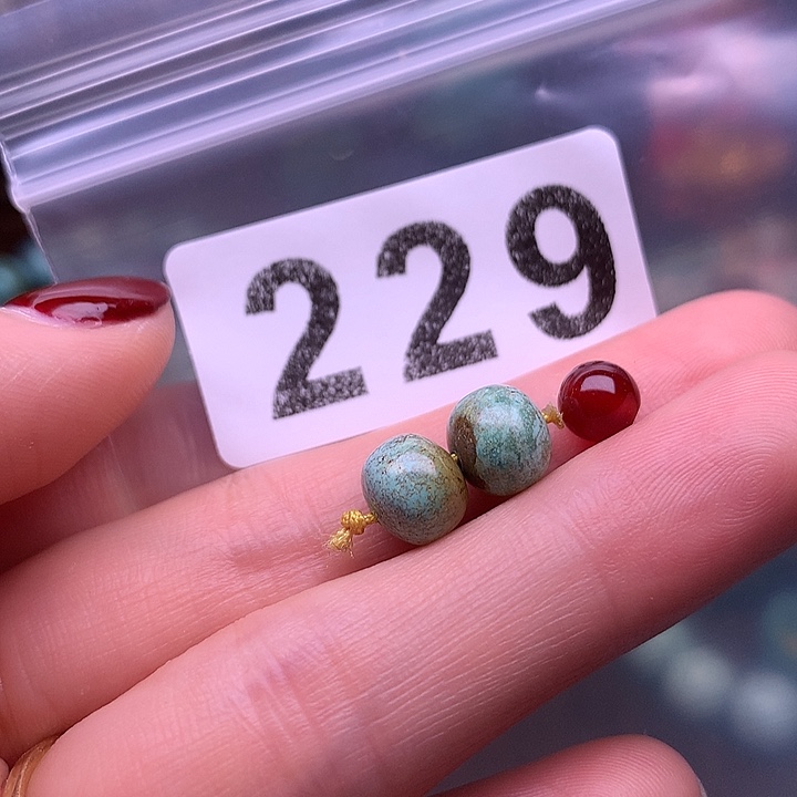 南红玛瑙未镶嵌珠宝奇石